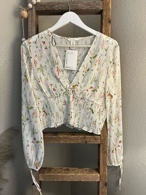 H&M White Floral V-Neck Smocked-Waist Long Sleeve Blouse